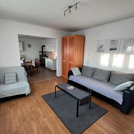 סנג' Apartmani Nada מראה חיצוני תמונה